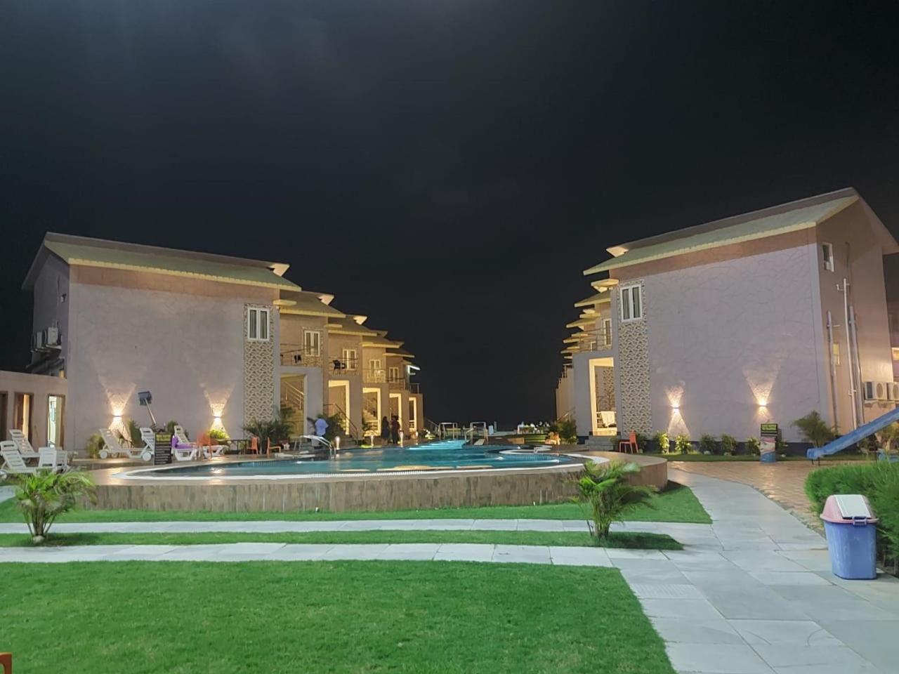 Parth King Beach Resort 만다르모니 외부 사진