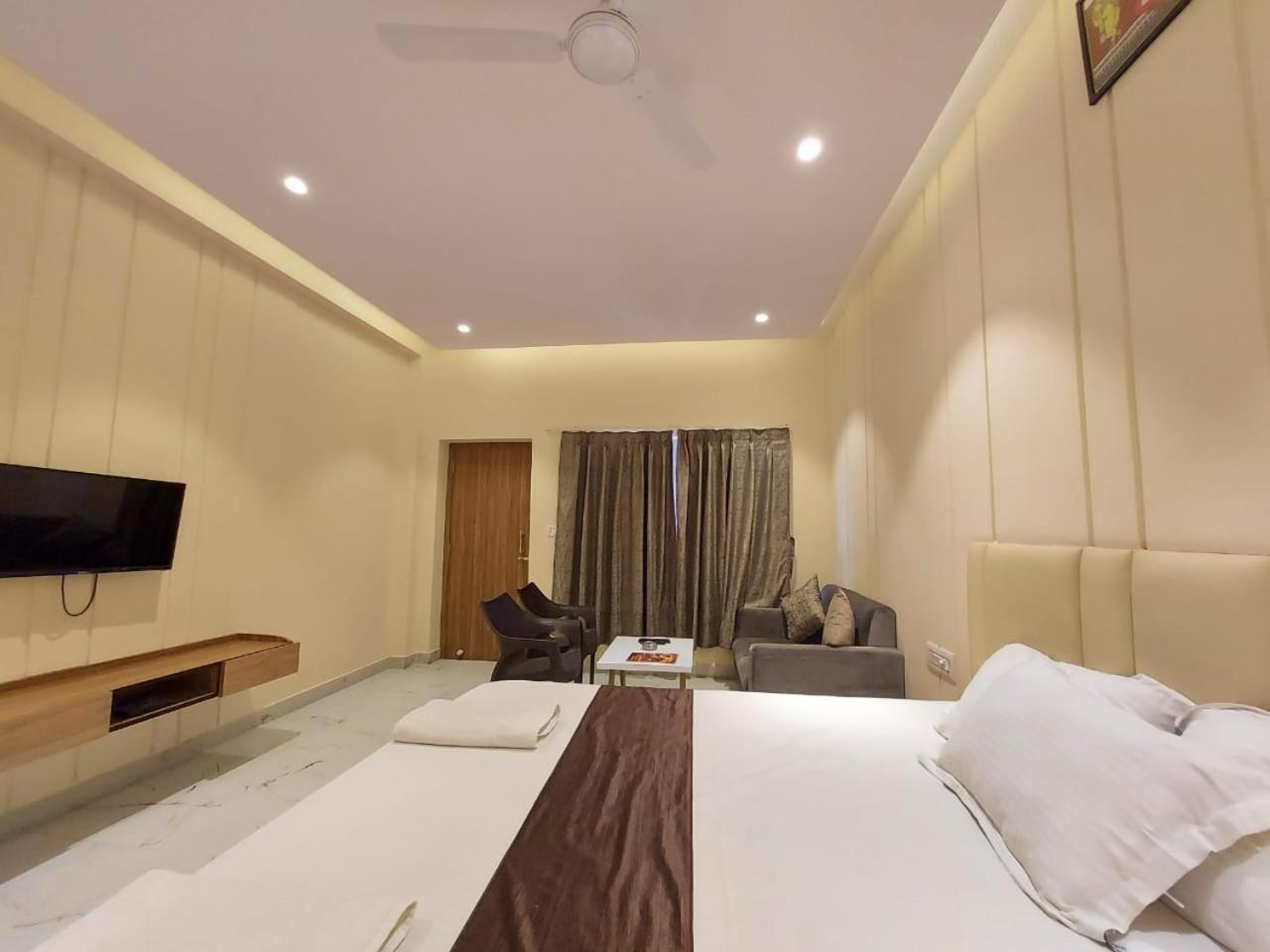 Parth King Beach Resort 만다르모니 외부 사진