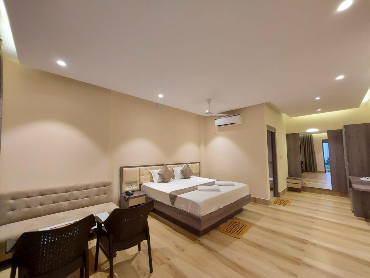 Parth King Beach Resort 만다르모니 외부 사진