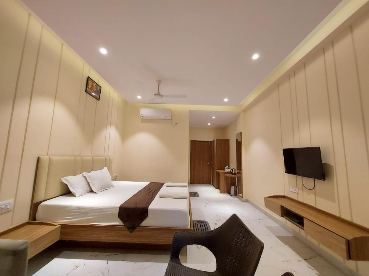 Parth King Beach Resort 만다르모니 외부 사진