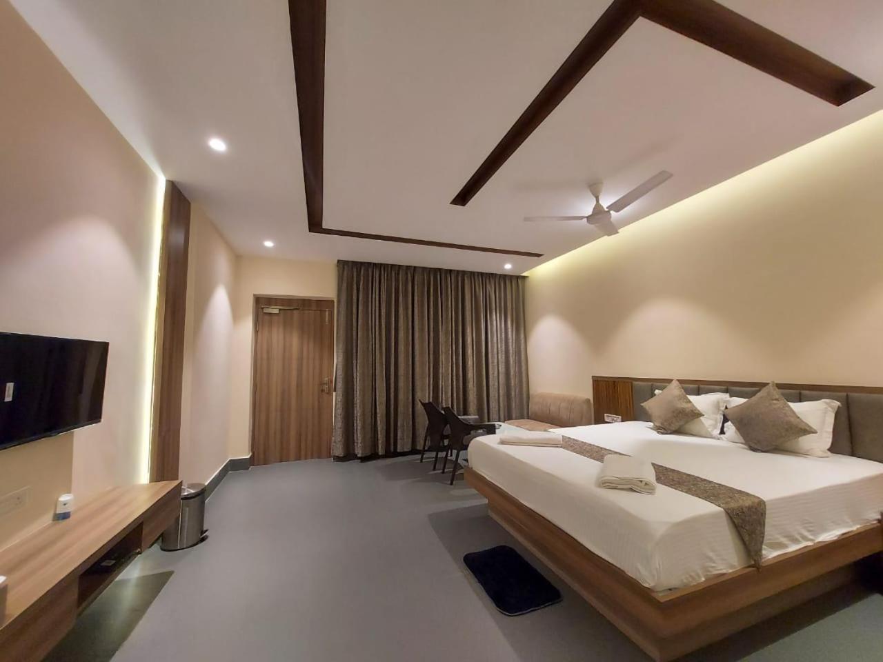 Parth King Beach Resort 만다르모니 외부 사진