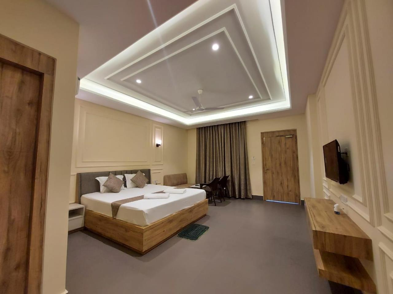 Parth King Beach Resort 만다르모니 외부 사진
